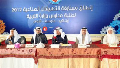 عدنان المير: تشجيع طلبة المدارس على التوجه للتخصصات العلمية