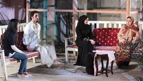 احد مشاهد الفنانة لطيفة المجرن «يمين»