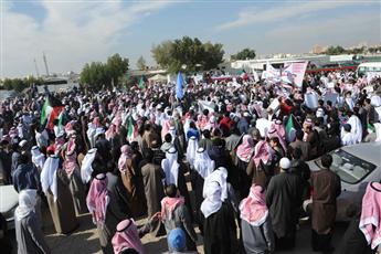 صورة أرشيفية لتجمع سابق للبدون
