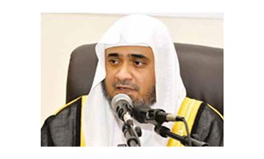 عضو في «الشورى» السعودي: لا نص قرآنياً أو نبوياً يحرم تهنئة غير المسلمين بأعيادهم الدينية