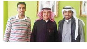 د. السعد يتوسط أعضاء اتحاد أمريكا
