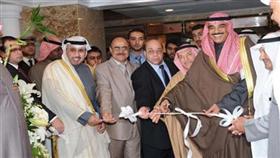 الشيخ صباح الخالد يقص شريط افتتاح المركز الإعلامي بحضور الشيخ جابر العلي ووزير الثقافة المصري