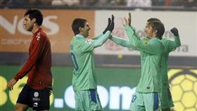 برشلونة يجدد فوزه على أوساسونا ليواجه الريال في دور الثمانية بكأس أسبانيا