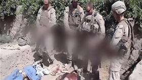 مصدر: تحديد هوية جنديين في فيديو تدنيس حرمة الموتي بافغانستان