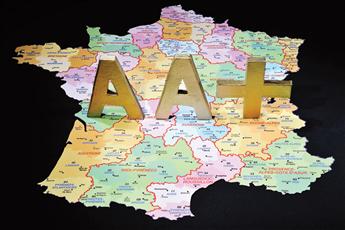 فرنسا فقدت تصنيفها الممتاز AAA وأصبحت AA+
(أ ف ب)
