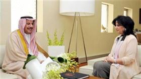 الوزيرة البحرينية تستقبل السفير الصباح