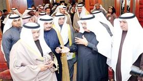 يوسف الجاسم يشرح لسمو رئيس مجلس الوزراء آلية العمل في المركز
