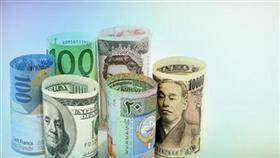 انخفاض سعر صرف الدولار مقابل الدينار ليسجل 277ر0 دينار