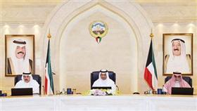 سمو رئيس الوزراء مترئساً الاجتماع بحضور الشيخ أحمد الحمود والشيخ أحمد الخالد