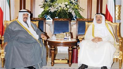 سمو الأمير مستقبلا الشيخ ناصر المحمد