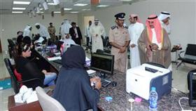 الشيخ د. إبراهيم الدعيج متفقداً مركز الحكومة بحضور مدير المركز طامي الهاجري