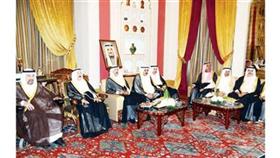 سمو الأمير وسمو الشيخ سالم العلي والشيخ جابر العبدالله والشيخ فيصل السعود