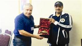 اللجنة المنظمة للبطولة تكرم العقيد وليد الغانم رئيس وفد شرطة الكويت