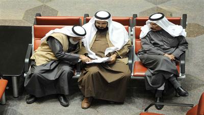 أسهم المجاميع النشطة تستحوذ على عمليات مضاربية وانتقائية في البورصة