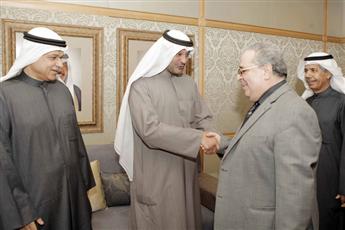 الوزير علي العبيدي يتلقى التهاني