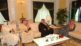 سمو ولي العهد مستقبلا الشيخ أحمد الخالد والشيخ صباح الخالد والشيخ محمد المبارك
