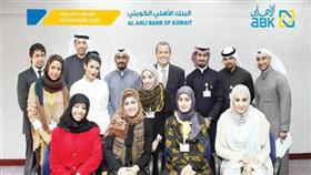 «الأهلي» يدرب موظفيه على استخدام لغة الإشارة