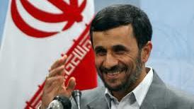 خامنئي لإزالة أحمدي نجاد من الطريق