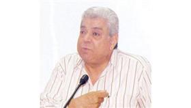 د.الطويل محاضرا