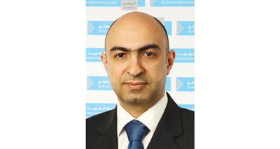 «الدولي» يوزع هدية رمضانية على عملائه وموظفيه
