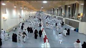 ساعدها على إكمال العمرة فخطبته لابنتها الوحيدة