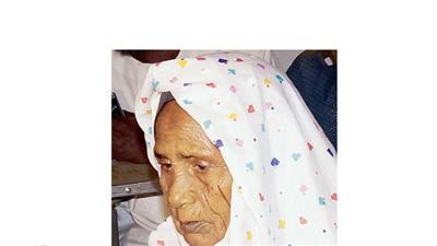 بعد 7 سنوات من العمى وفشل الأطباء.. «حاجة سودانية» تستعيد بصرها في «المسجد النبوي الشريف»