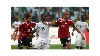 شاب مصري دعاه والده لصلاة العشاء أثناء مباراة المنتخب.. فأرداه قتيلاً !