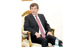 داود اوغلو: تركيا تعد ببذل كل ما بوسعها لمنع سقوط كوباني