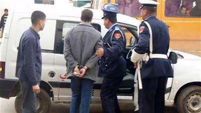 الشرطة المغربية تعتقل مواطنا نزع علم قنصلية الجزائر في الدار البيضاء