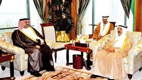 سمو الأمير مستقبلاً وزير خارجية قطر