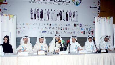 العقيلي والحصينان يتوسطان رؤساء الفرق المشاركة