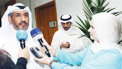 ناجي المطيري متحدثاً لوسائل الإعلام