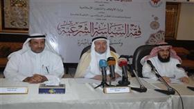 عادل الفلاح متوسطا فريد عمادي وأحمد القراوي