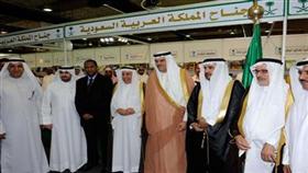 الوزير في جناح المملكة العربية السعودية