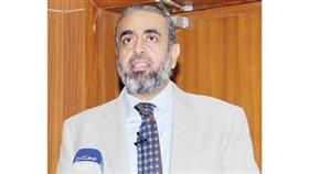 د.عادل الزايد متحدثا في الملتقى