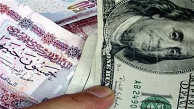 انخفاض قيمة صرف الجنيه المصري أمام الدولار لأعلى مستوى فى 10 سنوات