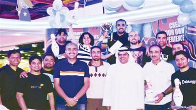 موظفو «الوطني» يتنافسون في بطولة البولينغ