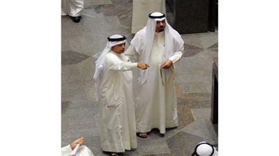 مؤشر السوق يكسر حاجزين مئويين ويبلغ أعلى مستوى منذ 3 سنوات ونصف