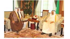 سمو الأمير مستقبلاً سمو الشيخ ناصر المحمد