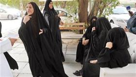 «المطلقات والارامل»..معتصمات: لا مأوى لنا ان طردونا من مجمع «صباح السالم» السكني