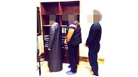 الشبان الثلاثة اعضاء الشبكة