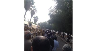 المصريون بالكويت يواصلون التصويت على الدستور بإقبال شديد
