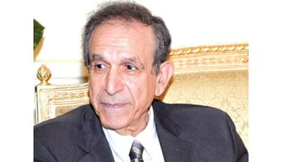 د.  حسام عيسى: كنت «عبيط وأهبل» عندما دافعت عن الاخوان.. «ويارب الوزارة تتغير علشان أخلص»