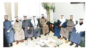 الوزير د.نايف العجمي مستقبلا المهنئين