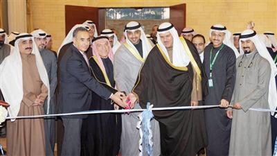 الشيخ محمد العبدالله والشيخ سلمان الحمود يفتتحان المركز الإعلامي