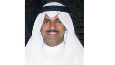 عصام المذن: سقوط عمود كهرباء للإنارة يزن أكثر من 4 أطنان في ميناء الشعيبة دون اصابات