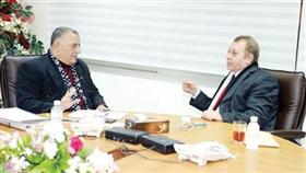 الزميل فوزي عويس محاوراً شرشر