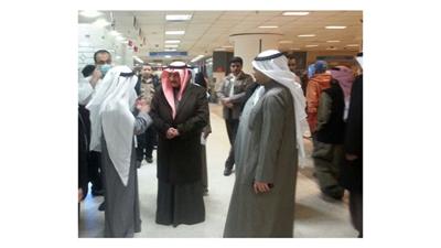 الشيخ د. إبراهيم الدعيج أثناء زيارته لمستشفى العدان