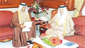 سمو رئيس الوزراء مستقبلا سفير قطر