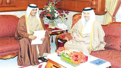 سمو رئيس الوزراء مستقبلا سفير قطر
